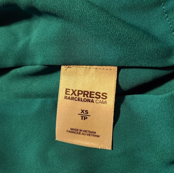 Express Reversible Blouse - Picture 7 of 7